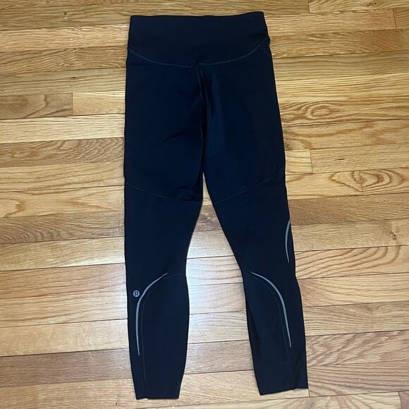Lululemon Base Pace High-Rise Reflective Tight 25" Black Size 6 - Picture 3 of 6